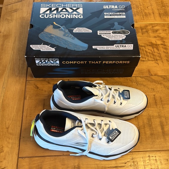 Men’s sketchers max cushion in runners size 10 new in box - Picture 3 of 3